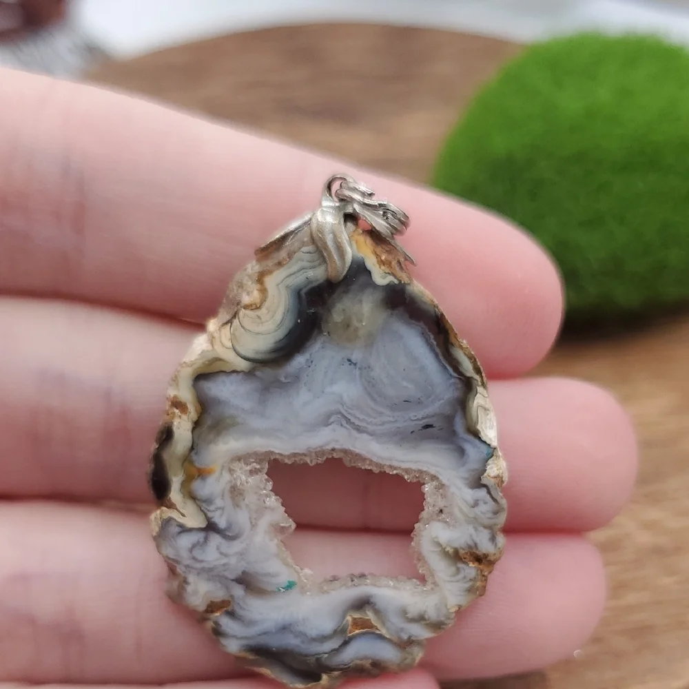 Silver‎ Agate Pendant P408